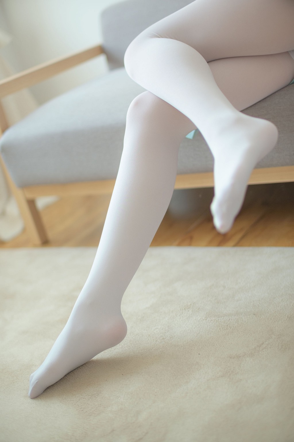 《水嫩白丝》 [森萝财团] R15-003 写真集[94P]