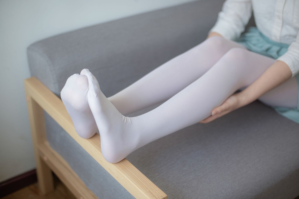 《水嫩白丝》 [森萝财团] R15-003 写真集[94P]