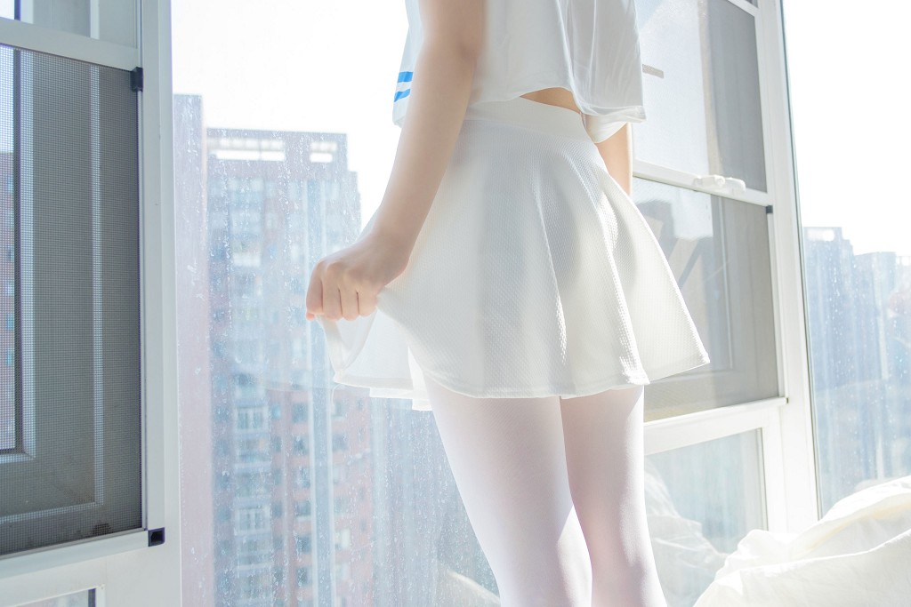 《纯白之恋》 [森萝财团] R15-004 写真集[111P]