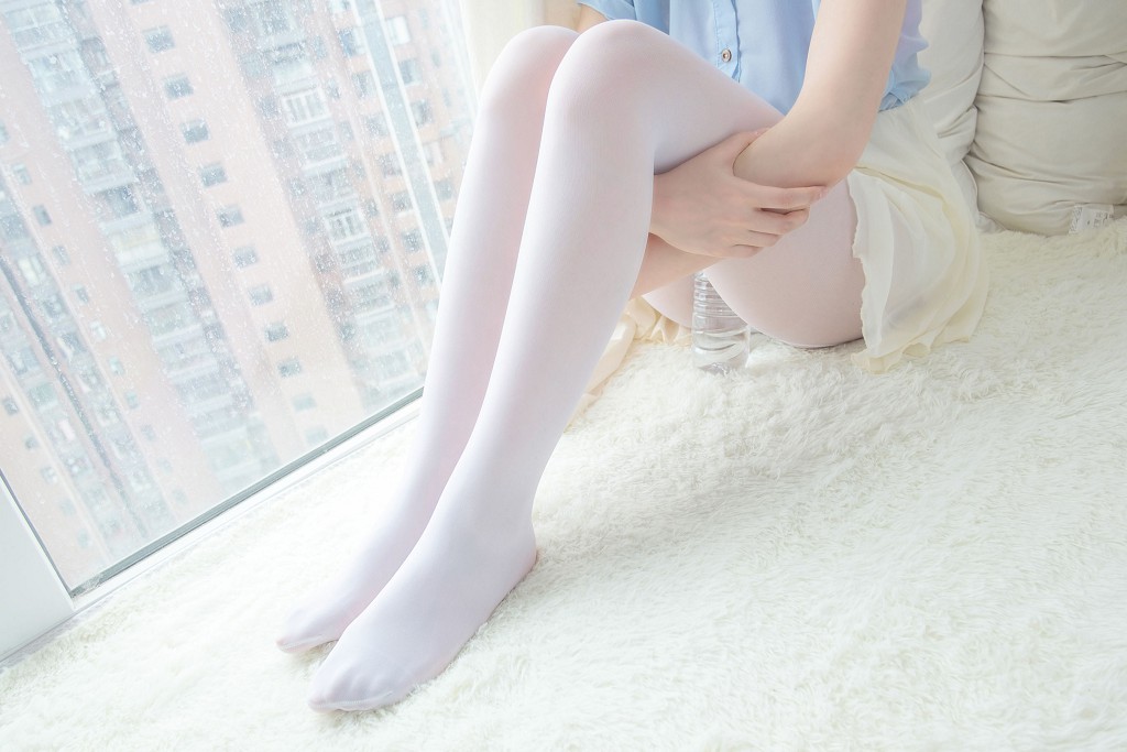 《窗台上的薄纱少女》 [森萝财团] R15-007 写真集[83P]