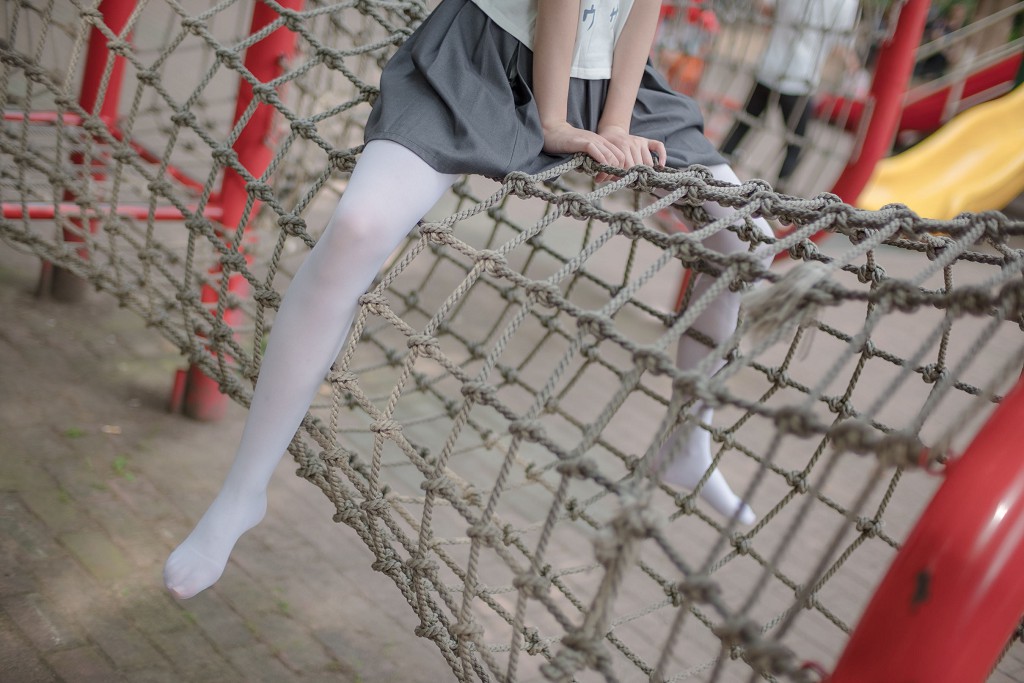 《白丝妹妹游园》 [森萝财团] R15-014 写真集[99P]