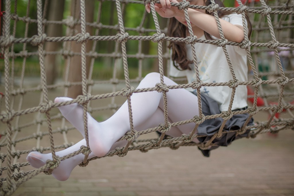 《白丝妹妹游园》 [森萝财团] R15-014 写真集[99P]