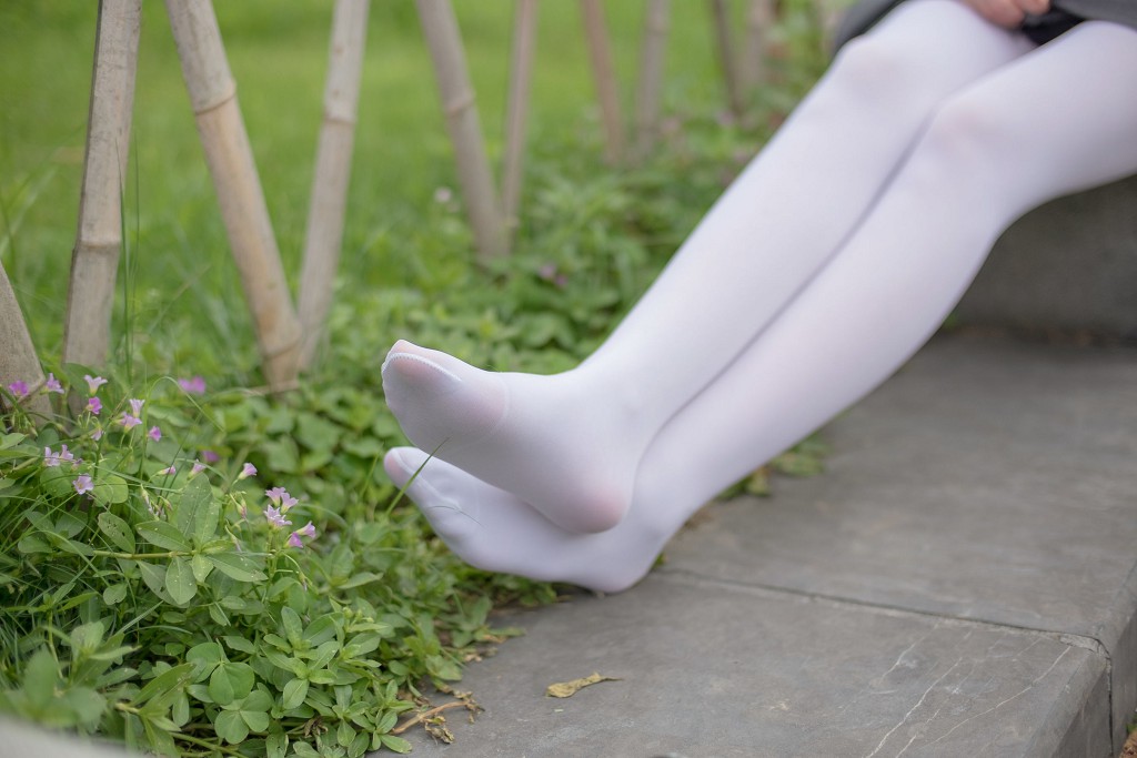 《白丝妹妹游园》 [森萝财团] R15-014 写真集[99P]