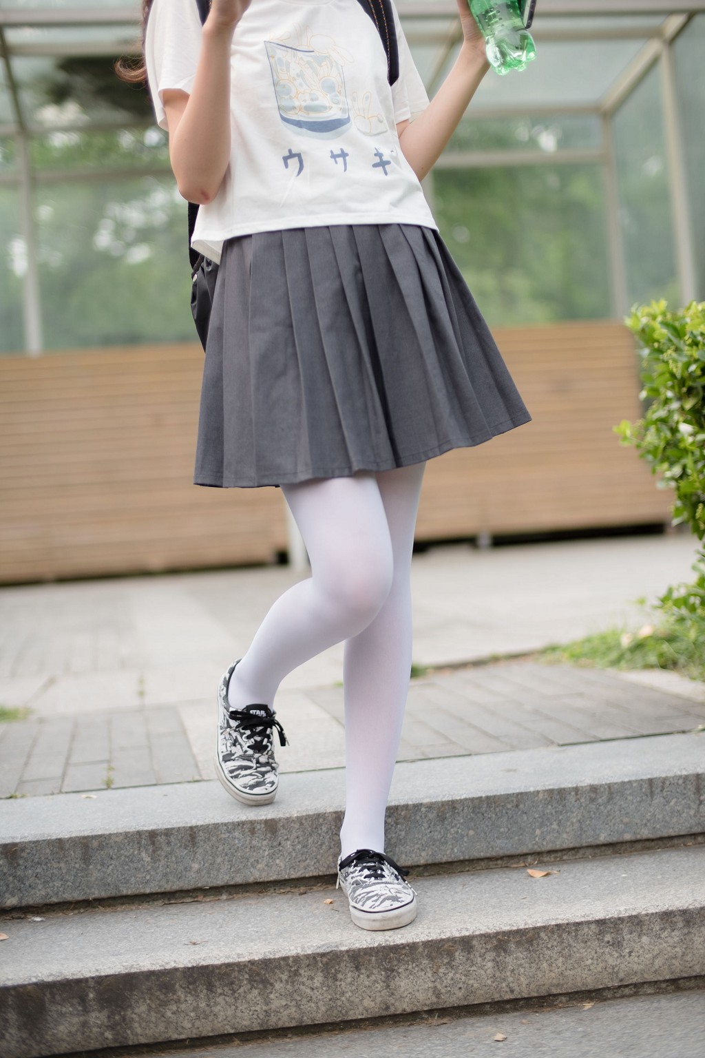 《白丝妹妹游园》 [森萝财团] R15-014 写真集[99P]