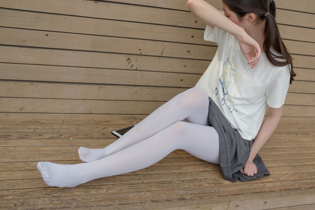 《白丝妹妹游园》 [森萝财团] R15-014 写真集[99P]