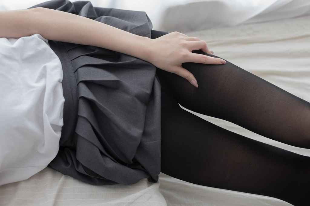 《少女的黑丝》 [森萝财团] R15-017 写真集[78P]