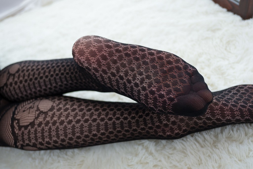 《情趣黑网》 [森萝财团] R15-019 写真集[90P]