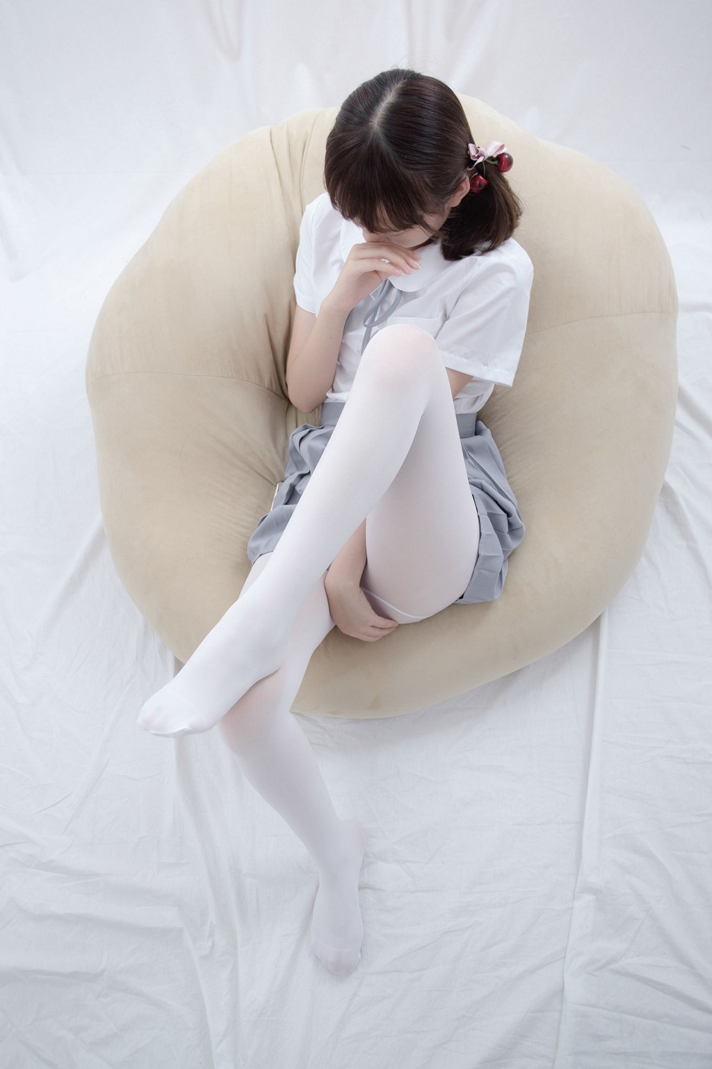 《白丝足控》 [森萝财团] R15-025 写真集[75P]