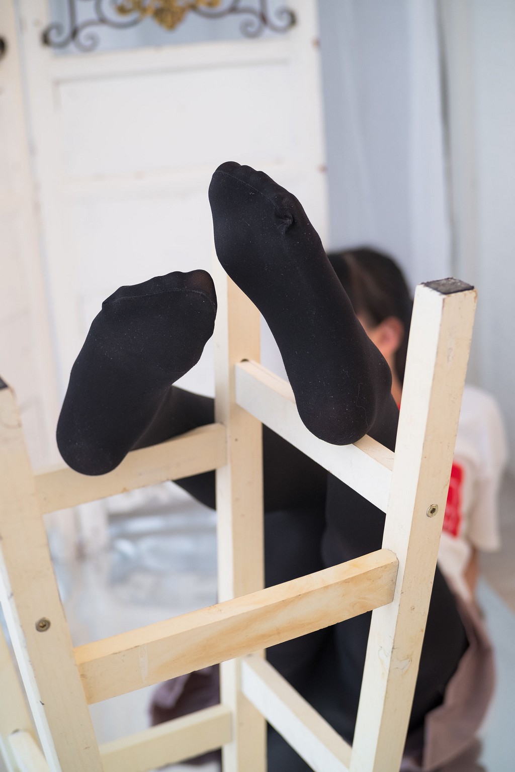 《慢慢脱下你的黑丝》 [森萝财团] R15-029 写真集[78P]