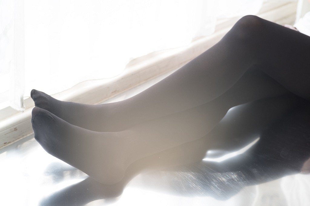 《慢慢脱下你的黑丝》 [森萝财团] R15-029 写真集[78P]