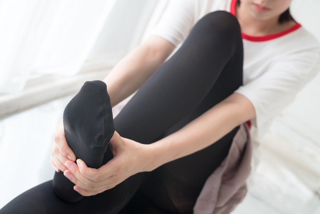 《慢慢脱下你的黑丝》 [森萝财团] R15-029 写真集[78P]