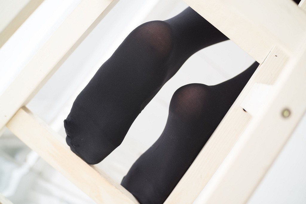 《慢慢脱下你的黑丝》 [森萝财团] R15-029 写真集[78P]