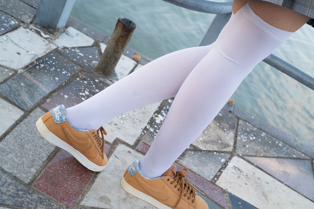 《湖边戏水白丝》 [森萝财团] R15-032 写真集[113P]