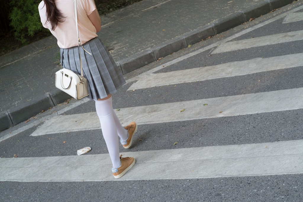 《湖边戏水白丝》 [森萝财团] R15-032 写真集[113P]