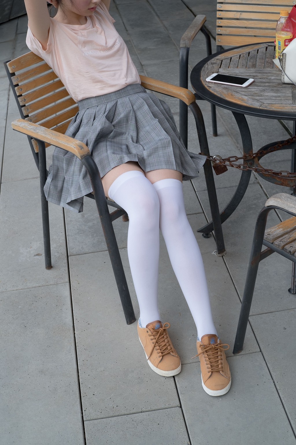 《湖边戏水白丝》 [森萝财团] R15-032 写真集[113P]