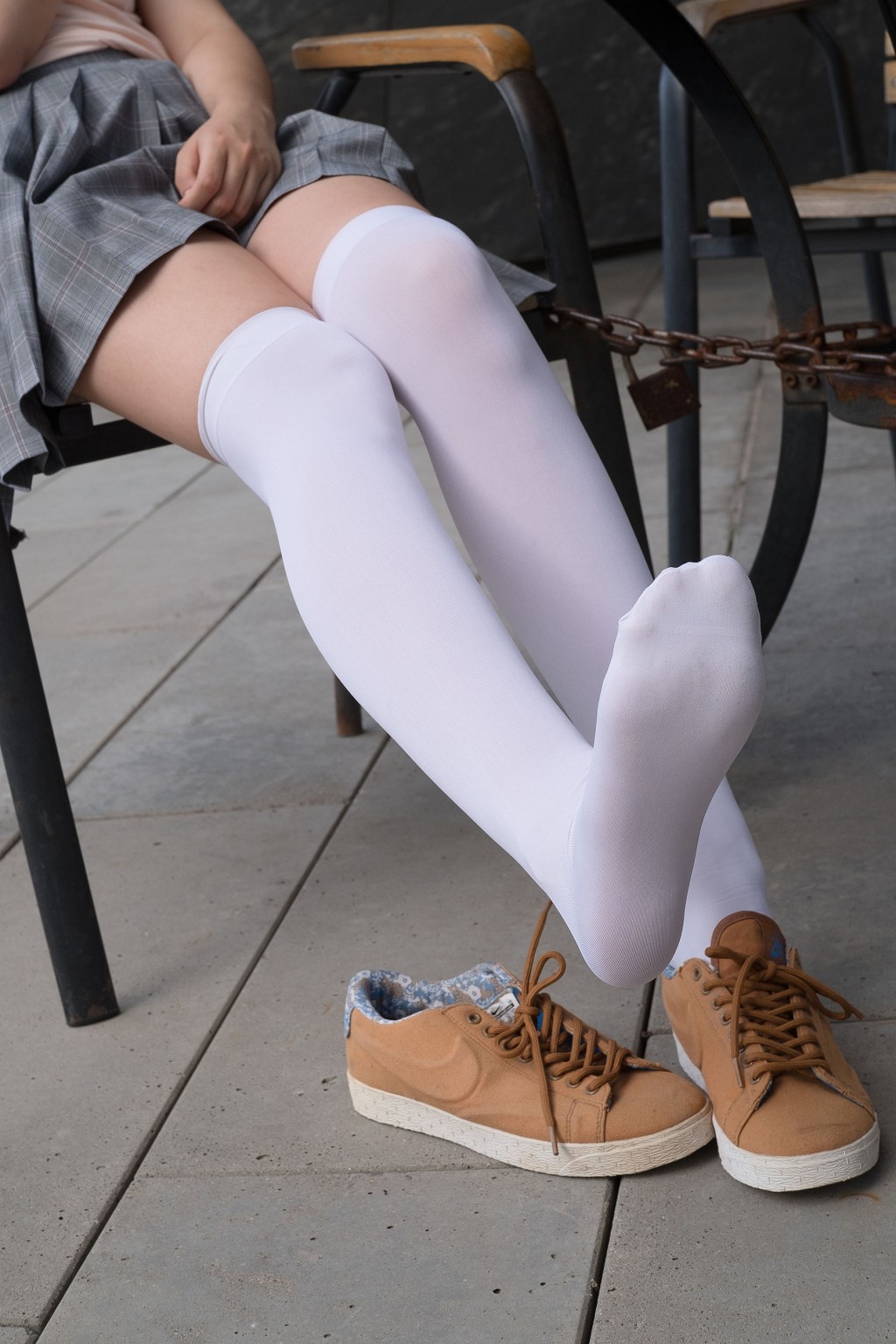 《湖边戏水白丝》 [森萝财团] R15-032 写真集[113P]