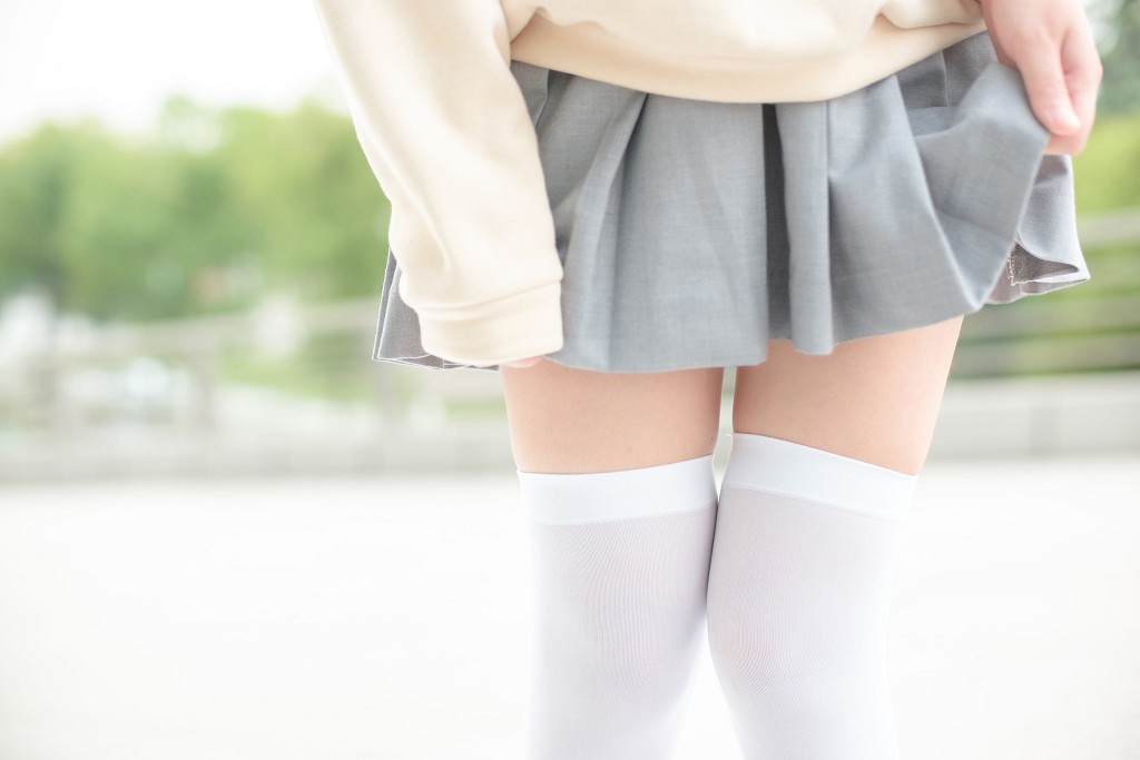 萝莉神楽坂真冬婚纱系列 写真套图