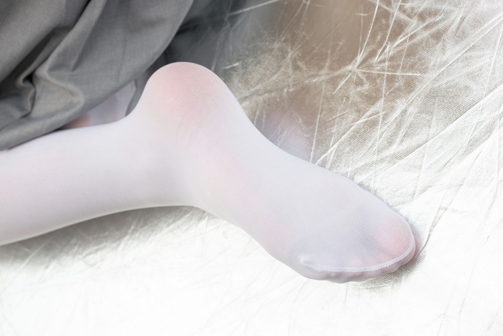 萝莉神楽坂真冬婚纱系列 写真套图