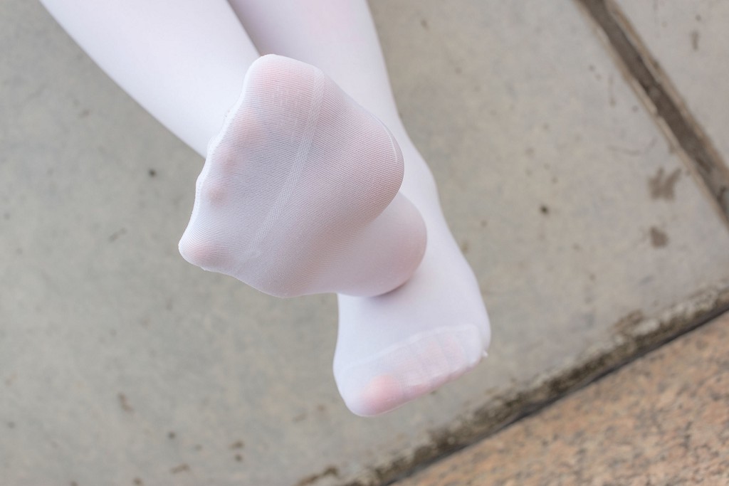 萝莉神楽坂真冬婚纱系列 写真套图