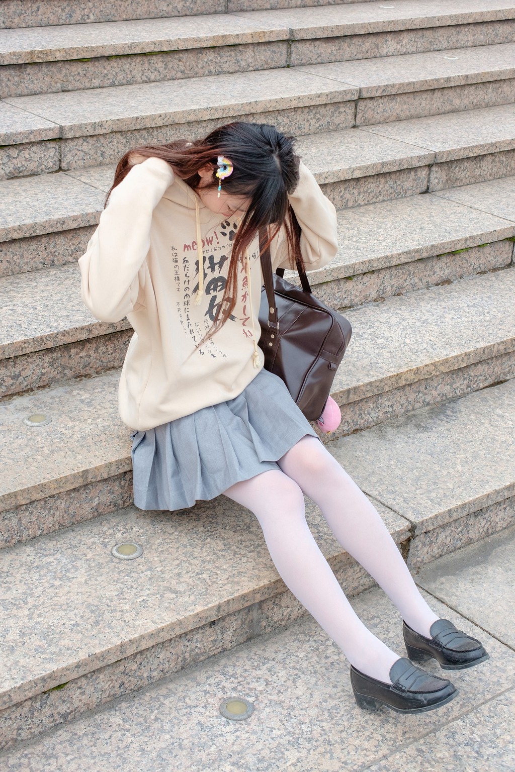 萝莉神楽坂真冬婚纱系列 写真套图