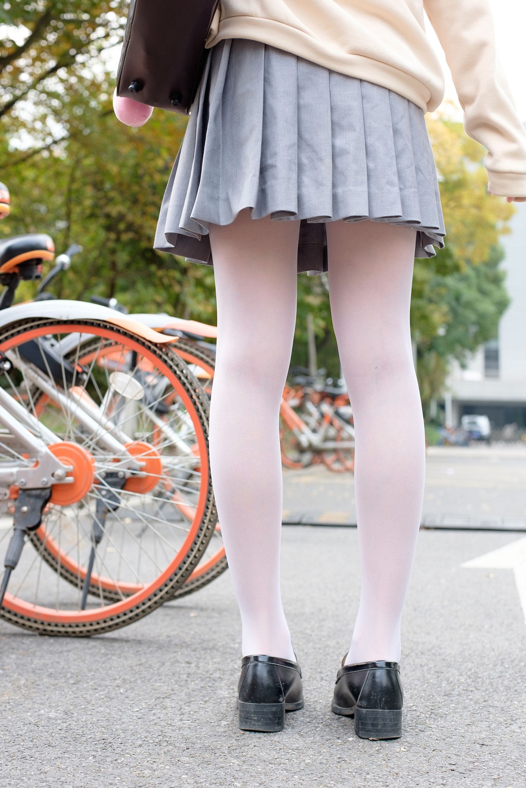 萝莉神楽坂真冬婚纱系列 写真套图