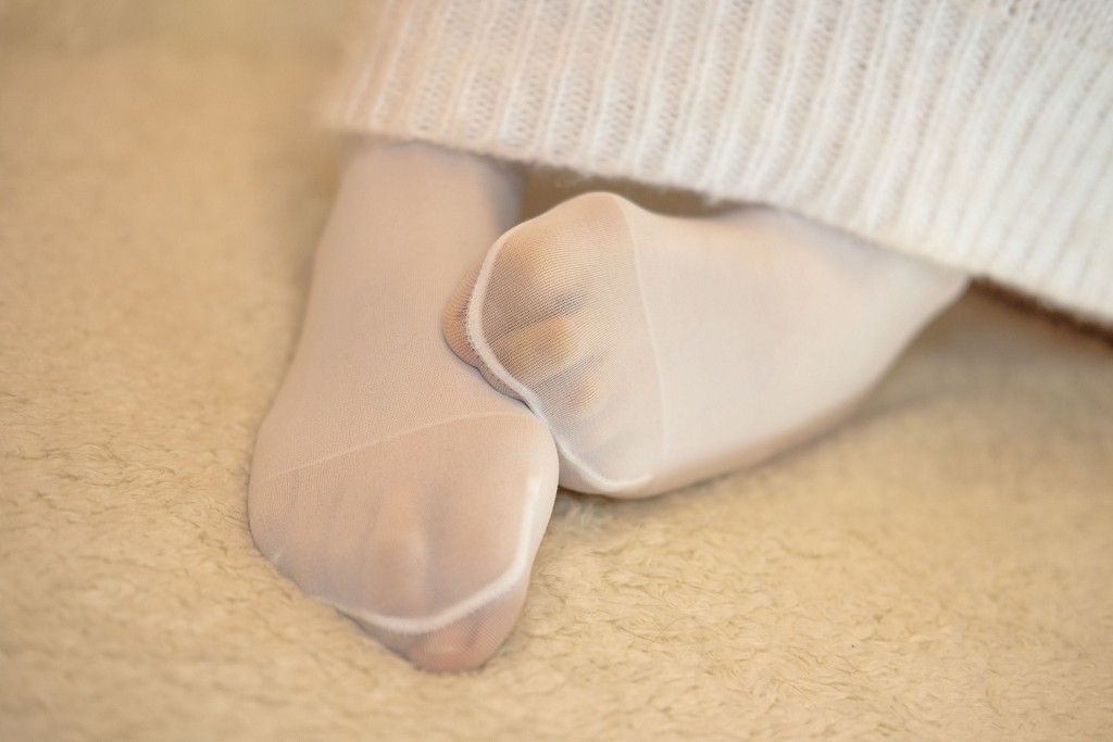 《白丝白毛衣》 [森萝财团] X-012 写真集[110P]