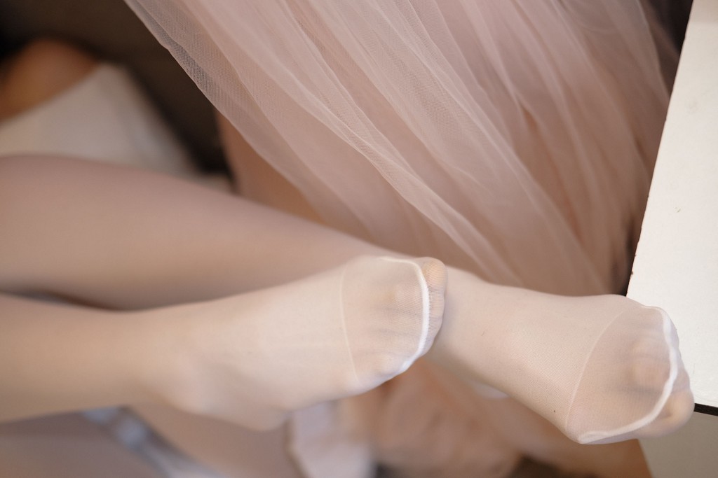 《白丝白毛衣》 [森萝财团] X-012 写真集[110P]