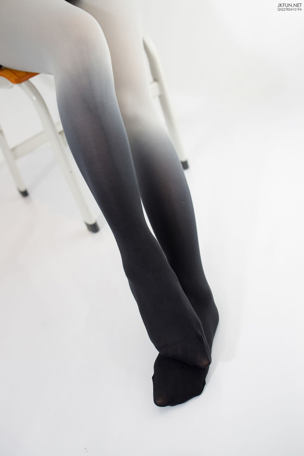 雪晴《COSPLAYER》 [森萝财团] JKFUN-004 写真集[123P]