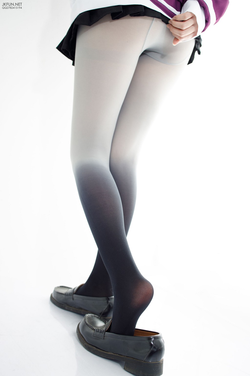 雪晴《COSPLAYER》 [森萝财团] JKFUN-004 写真集[123P]