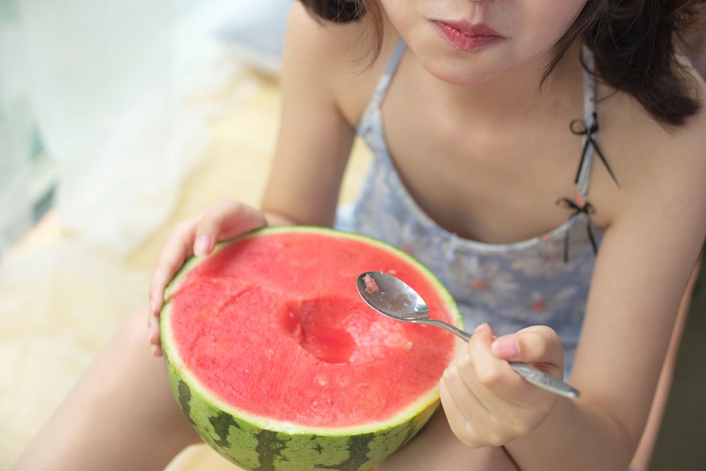 《肉丝少女 清凉一夏》 [森萝财团] X-028 写真集[128P]