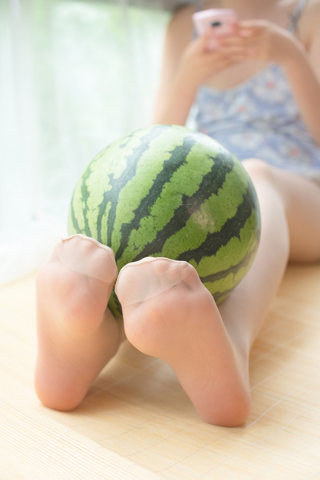 《肉丝少女 清凉一夏》 [森萝财团] X-028 写真集[128P]