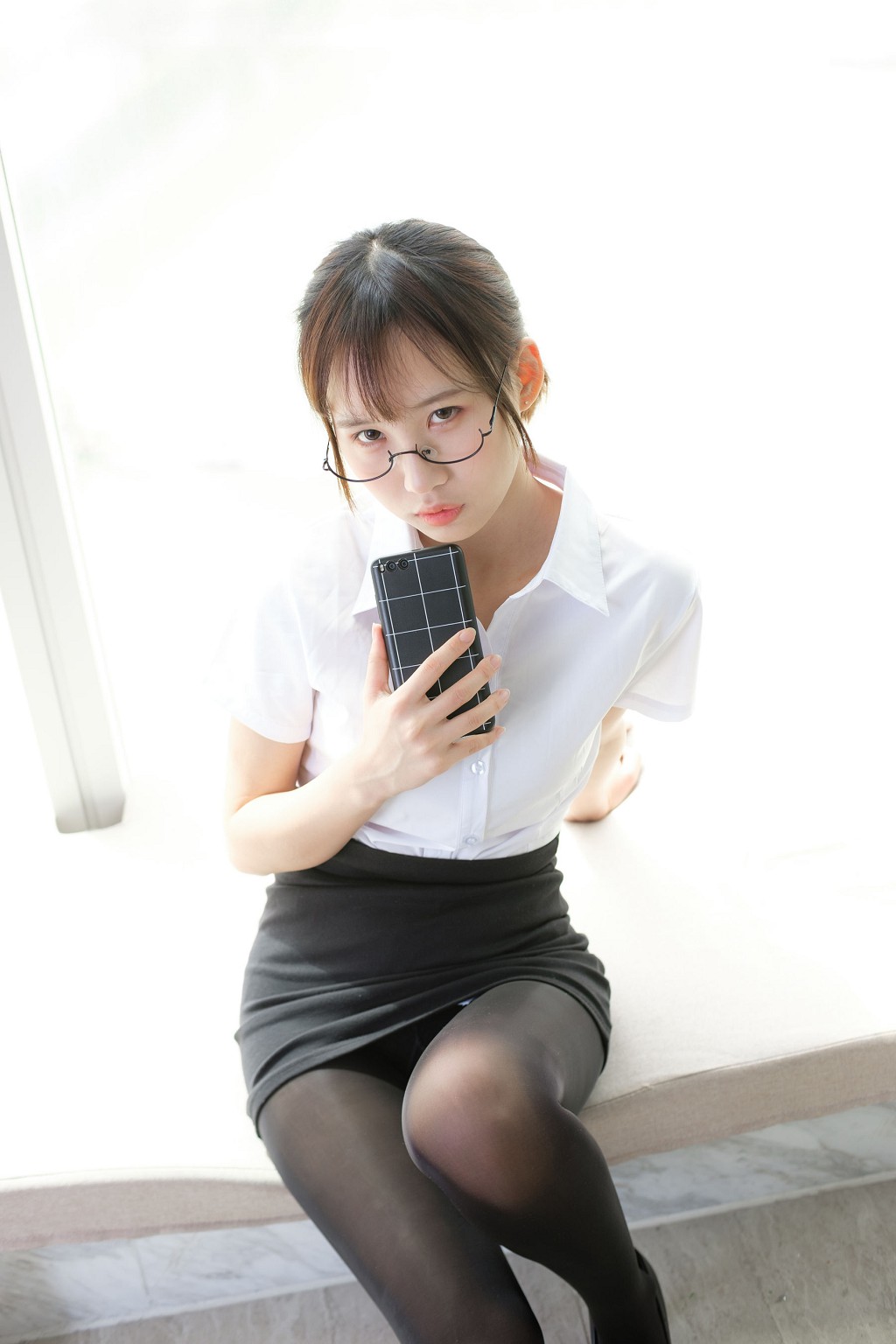 《OL黑丝》 [森萝财团] X-023 写真集[118P]