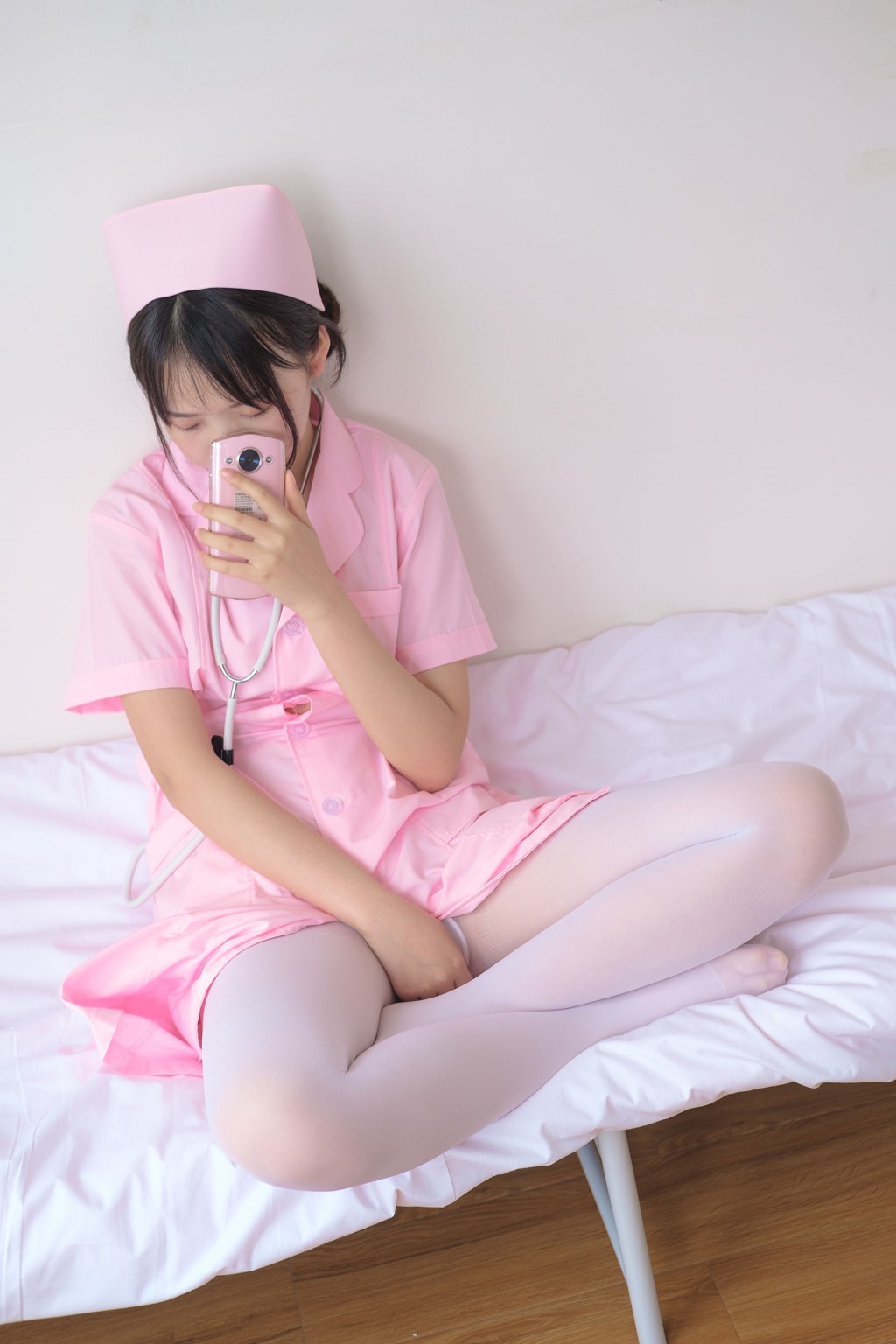 《护士妹妹穿白丝》 [森萝财团] X-021 写真集[167P]