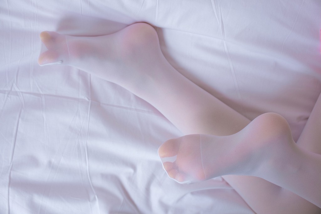 《护士妹妹穿白丝》 [森萝财团] X-021 写真集[167P]