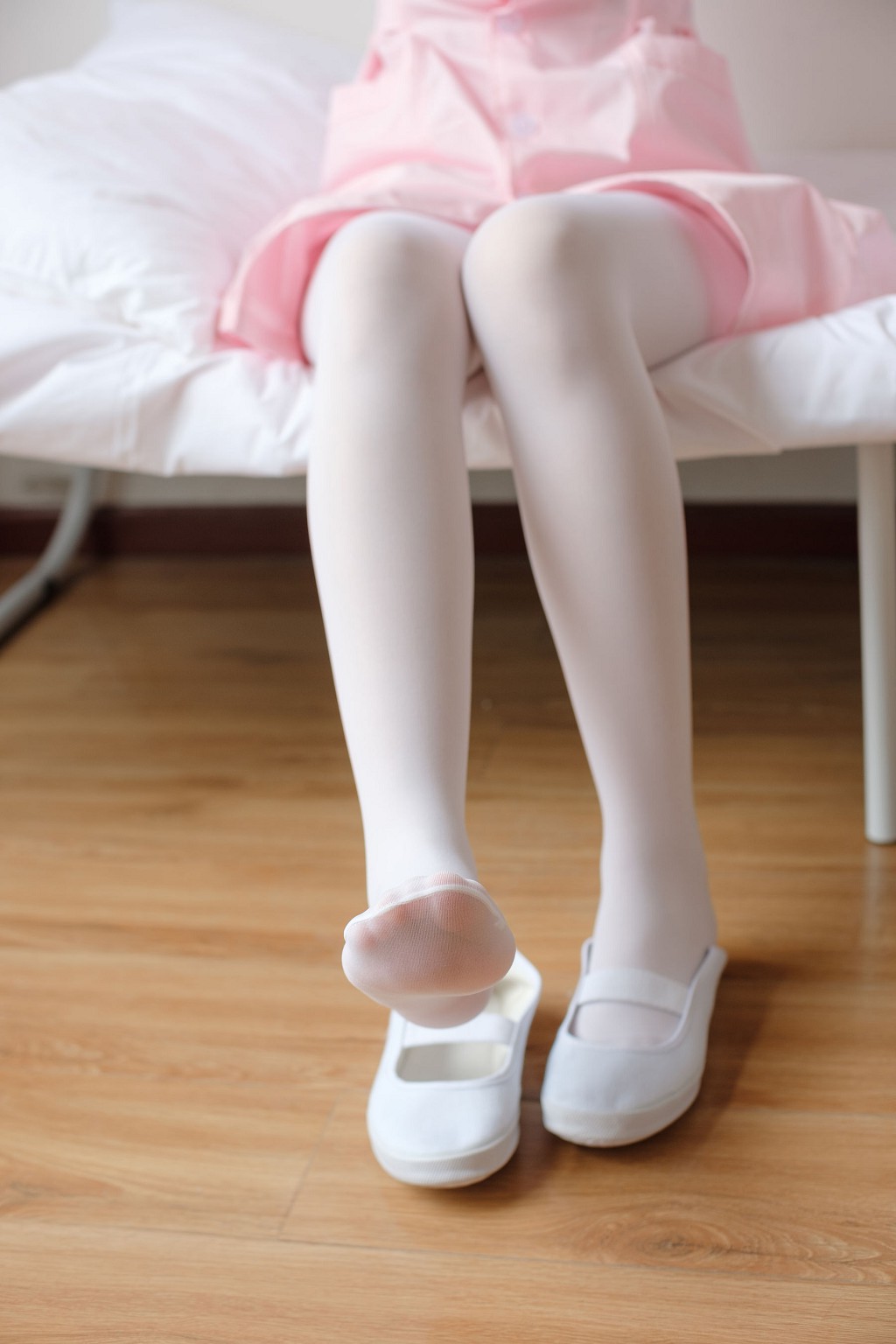 《护士妹妹穿白丝》 [森萝财团] X-021 写真集[167P]