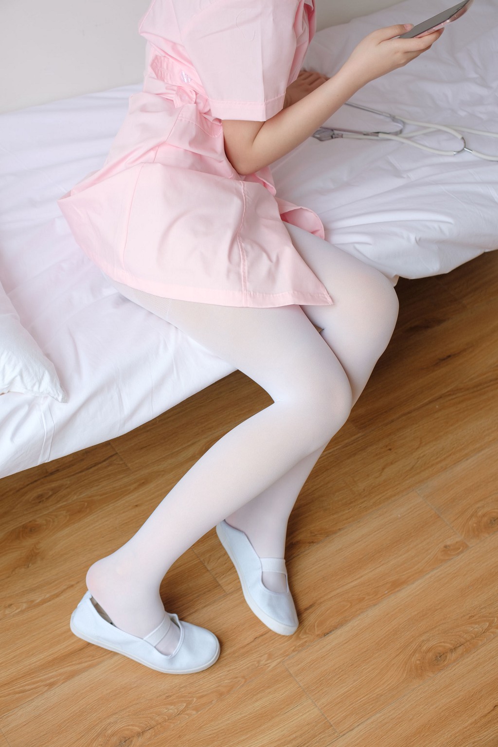 《护士妹妹穿白丝》 [森萝财团] X-021 写真集[167P]