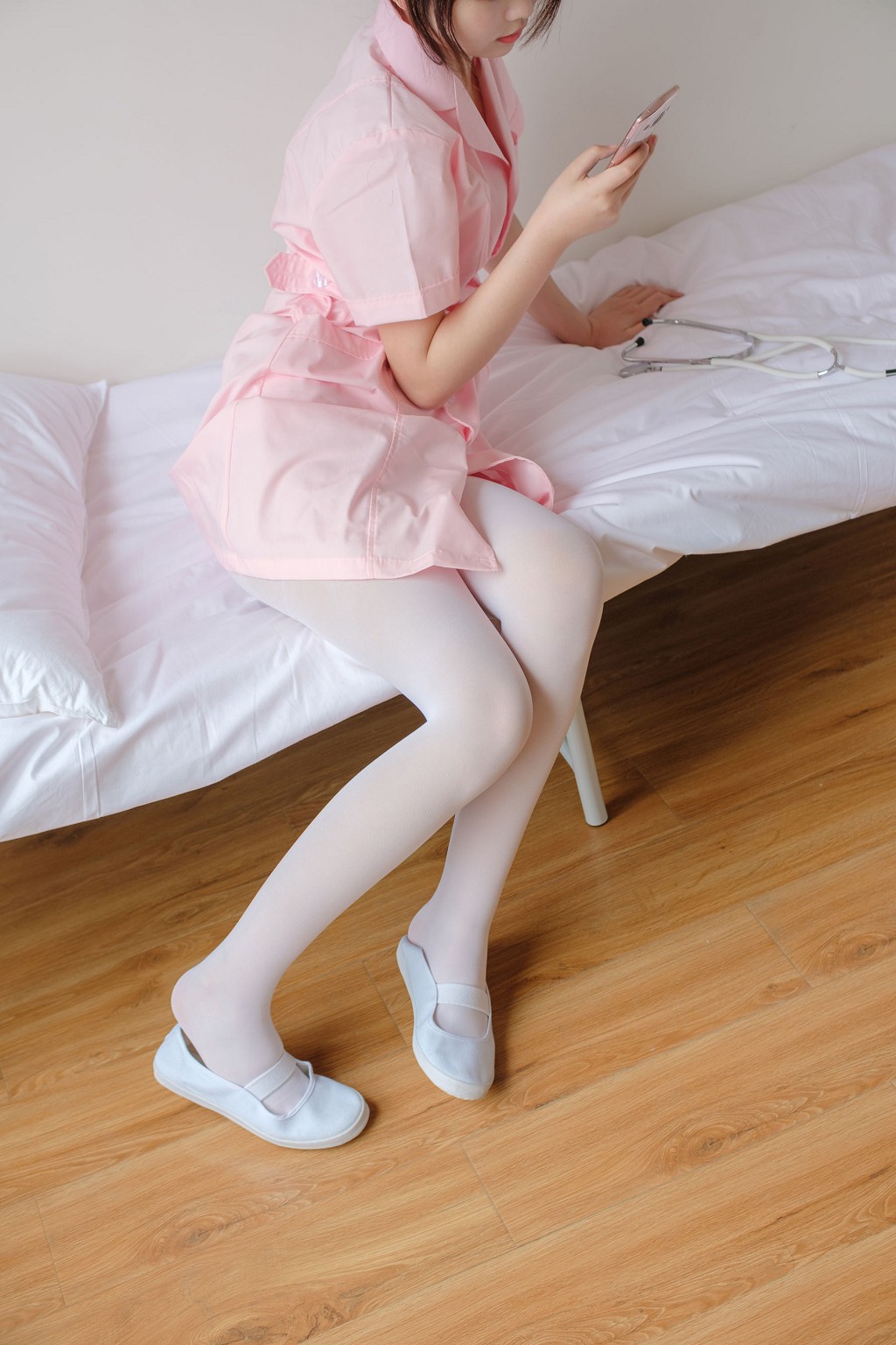 《护士妹妹穿白丝》 [森萝财团] X-021 写真集[167P]