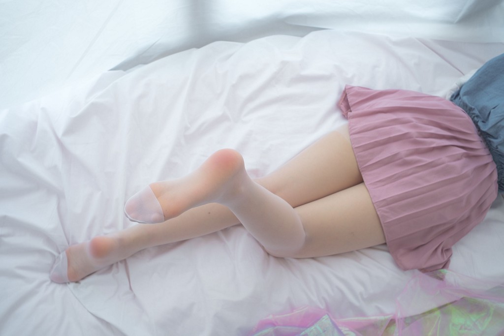 《肉丝换白丝》 [森萝财团] X-019 写真集[103P]