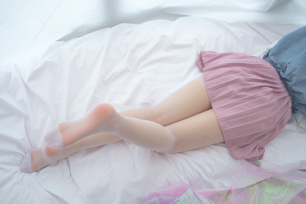 《肉丝换白丝》 [森萝财团] X-019 写真集[103P]