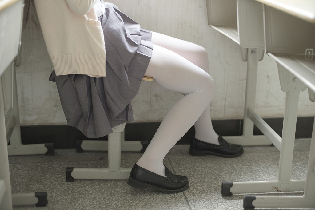 《JK校服白丝》 [森萝财团] X-017 写真集[99P]