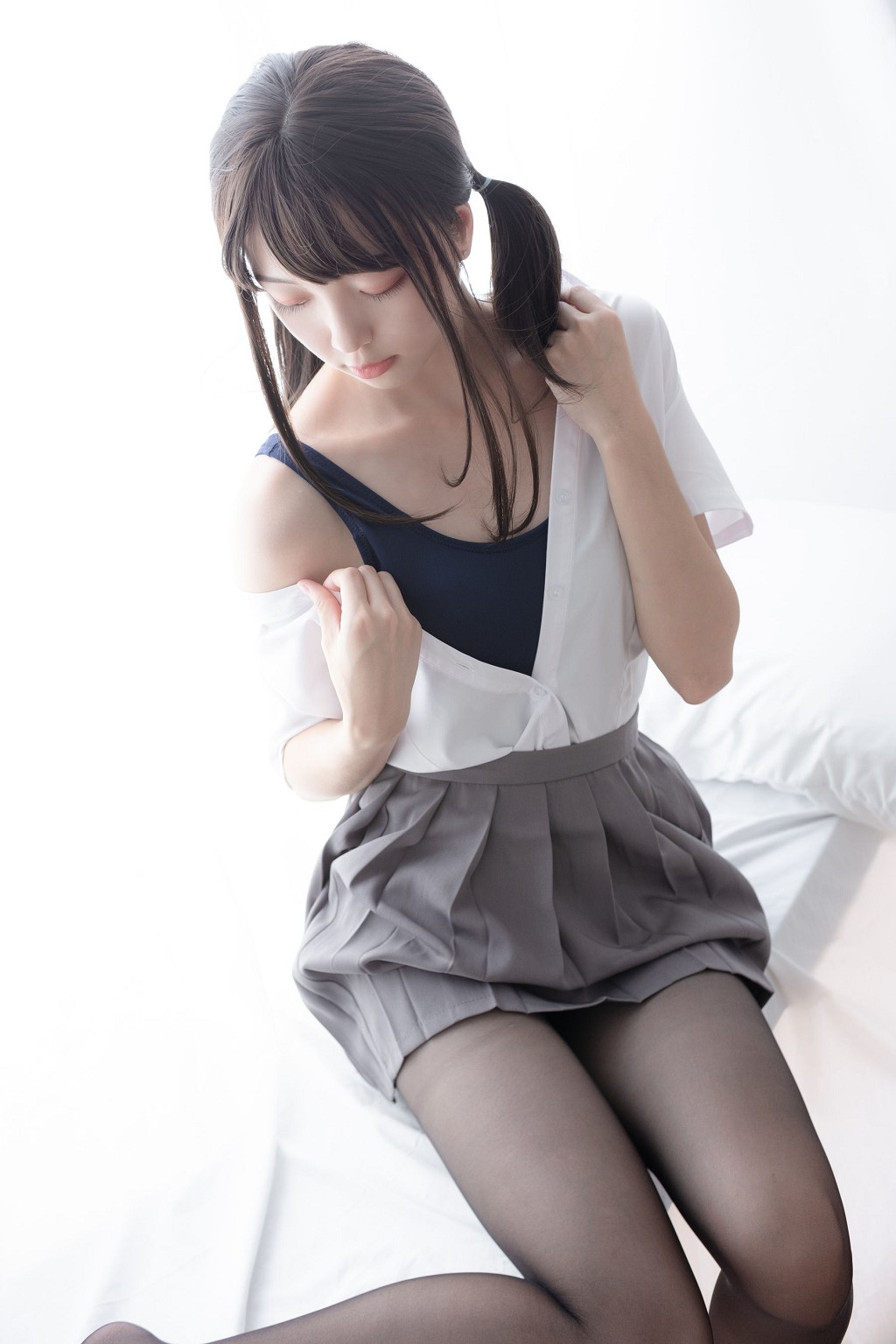 [森萝财团] LOVEPLUS-002 萝蓝丝袜写真集[110P]