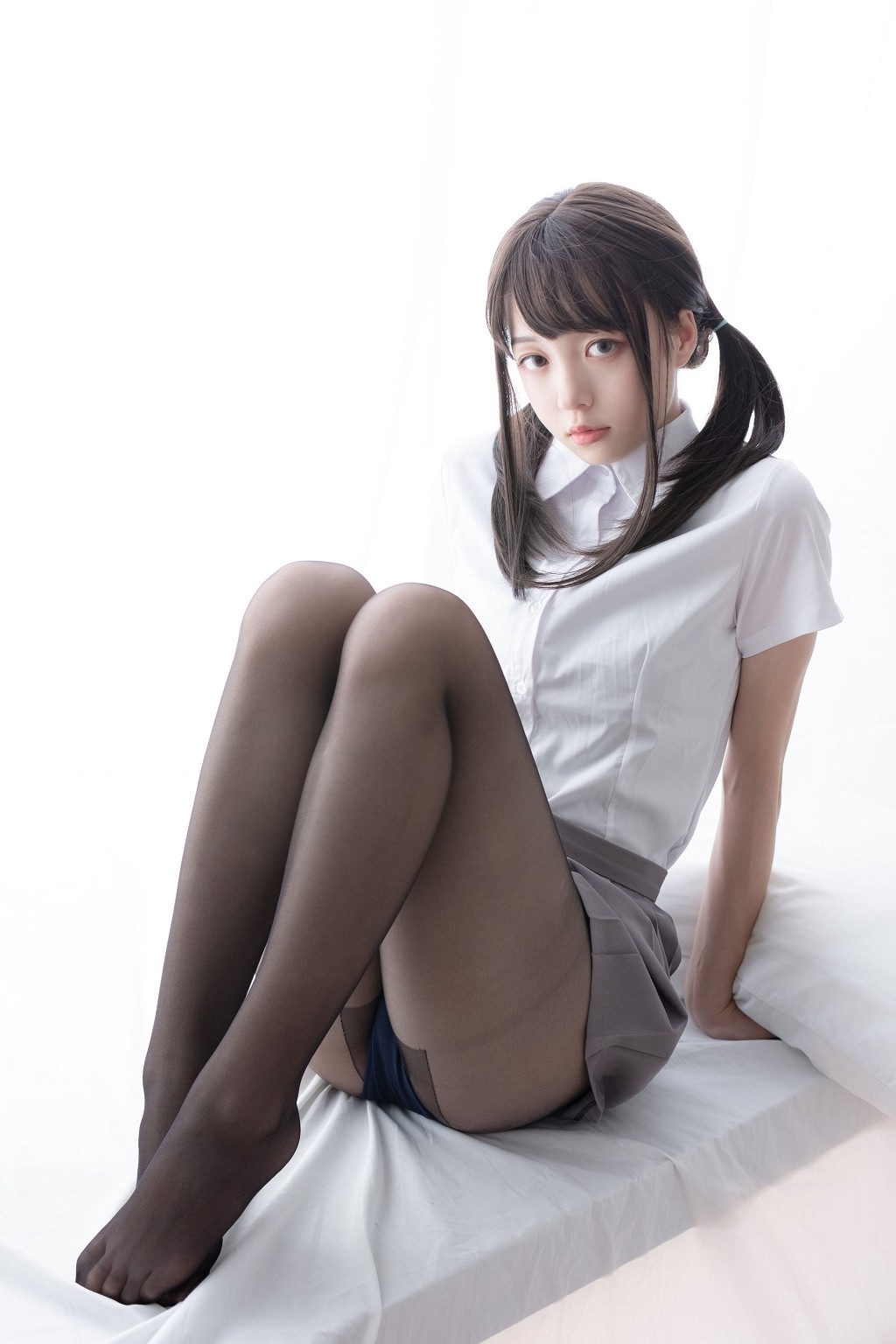 [森萝财团] LOVEPLUS-002 萝蓝丝袜写真集[110P]