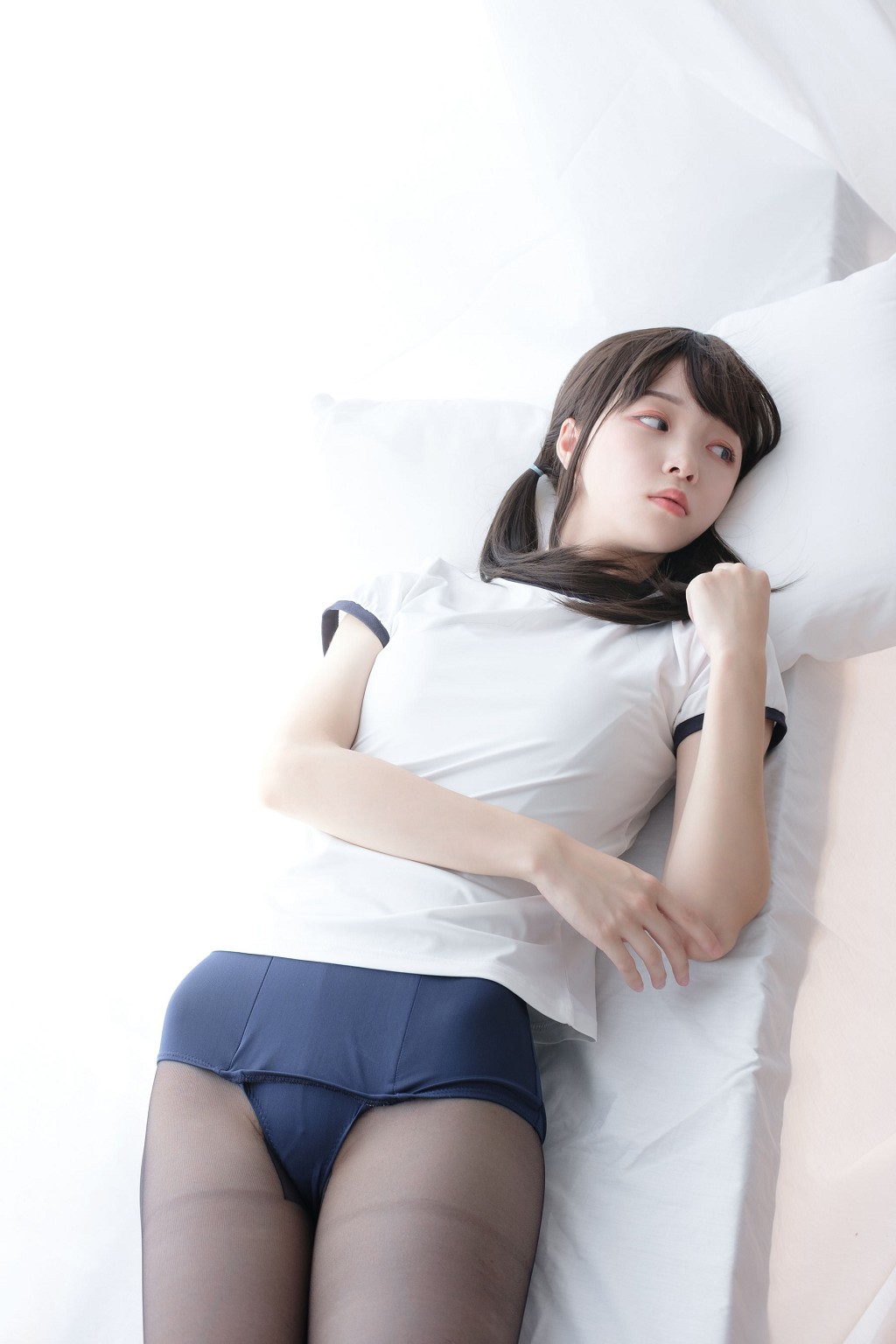 [森萝财团] LOVEPLUS-002 萝蓝丝袜写真集[110P]