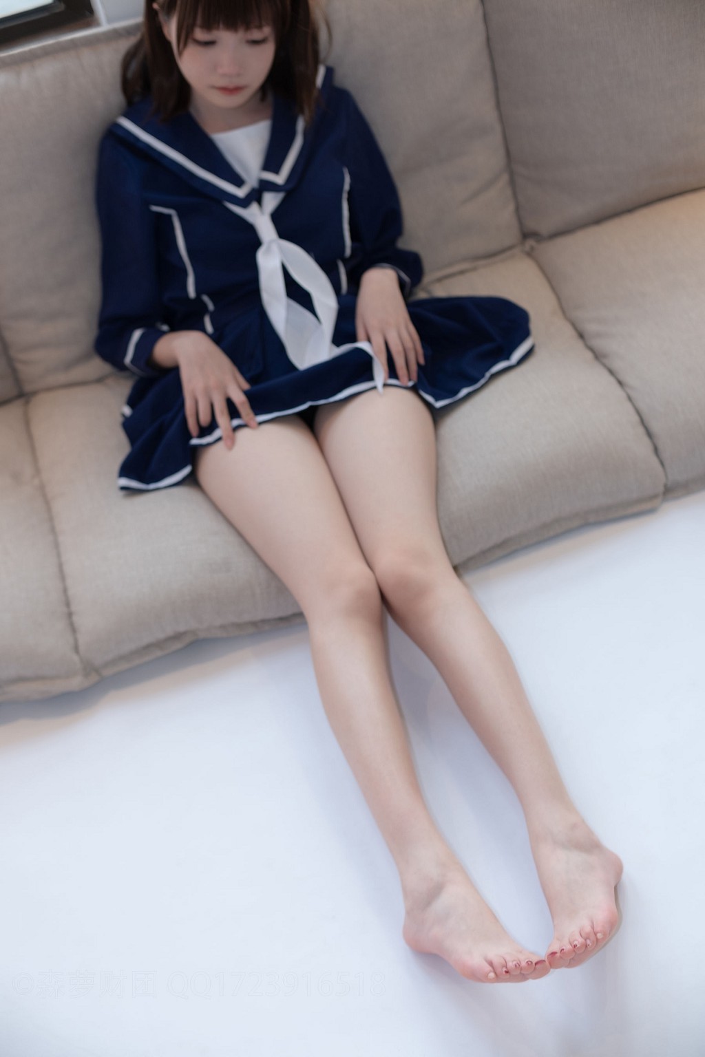 《天台黑丝水手服》 [森萝财团] X-043 写真集[110P]