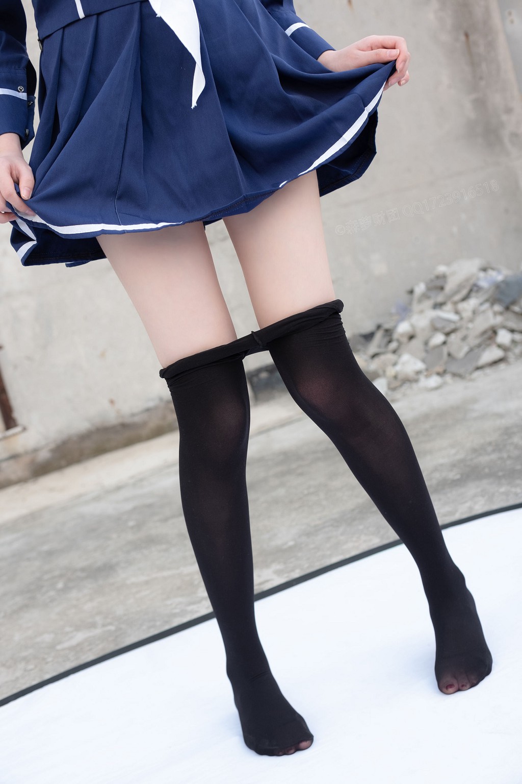 《天台黑丝水手服》 [森萝财团] X-043 写真集[110P]