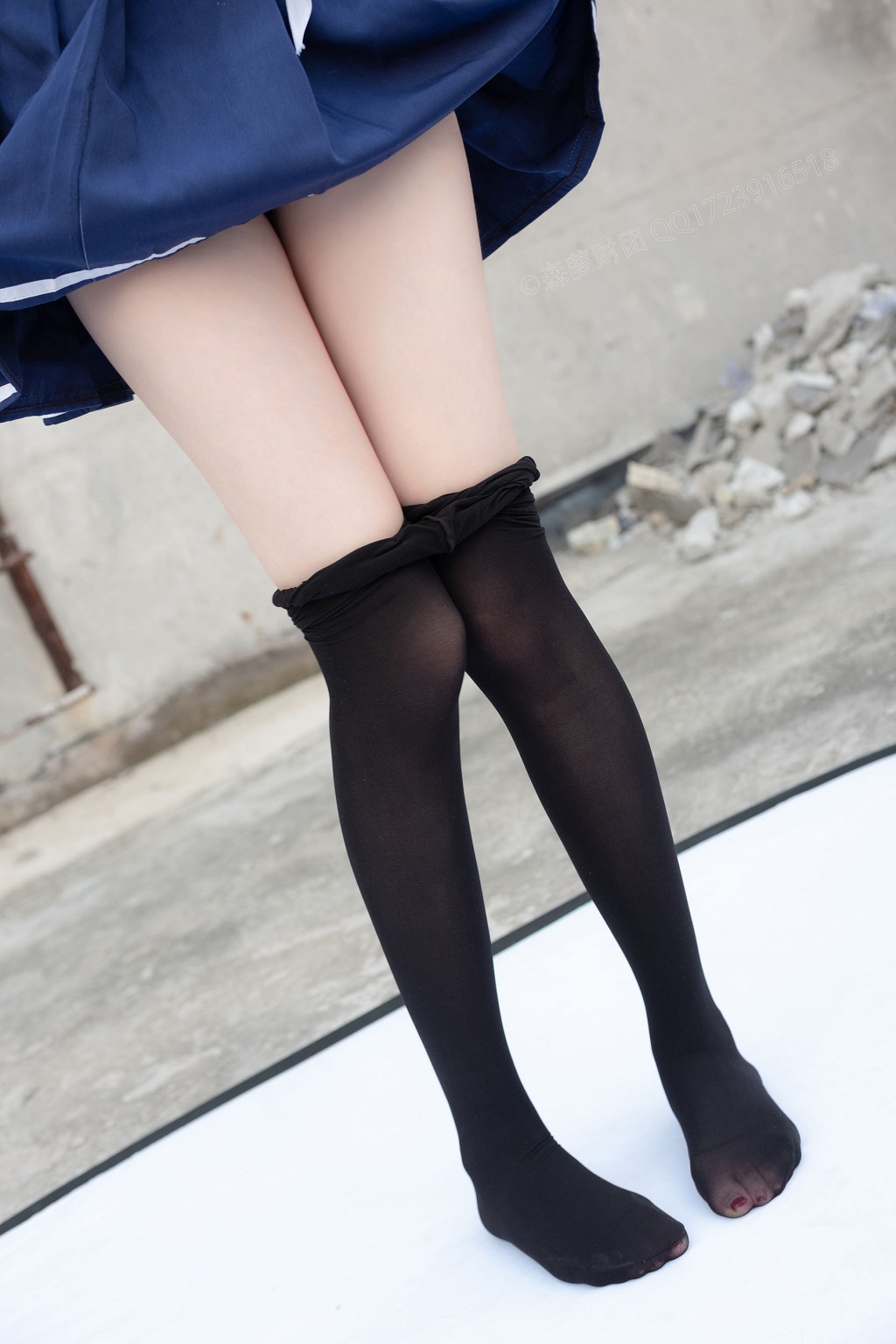 《天台黑丝水手服》 [森萝财团] X-043 写真集[110P]