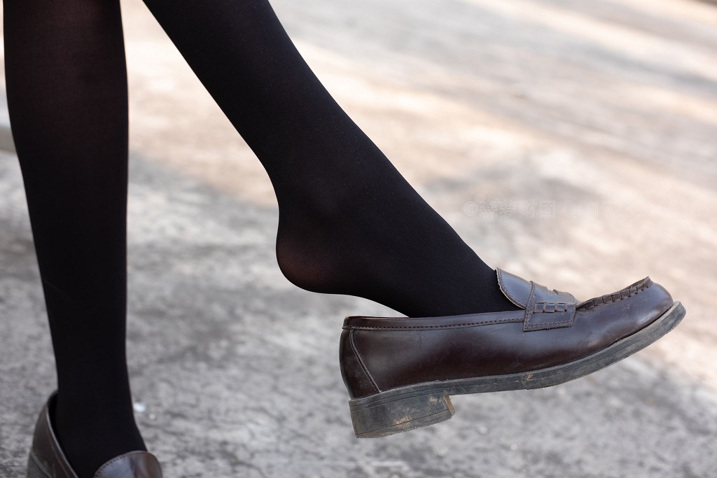 《天台黑丝水手服》 [森萝财团] X-043 写真集[110P]