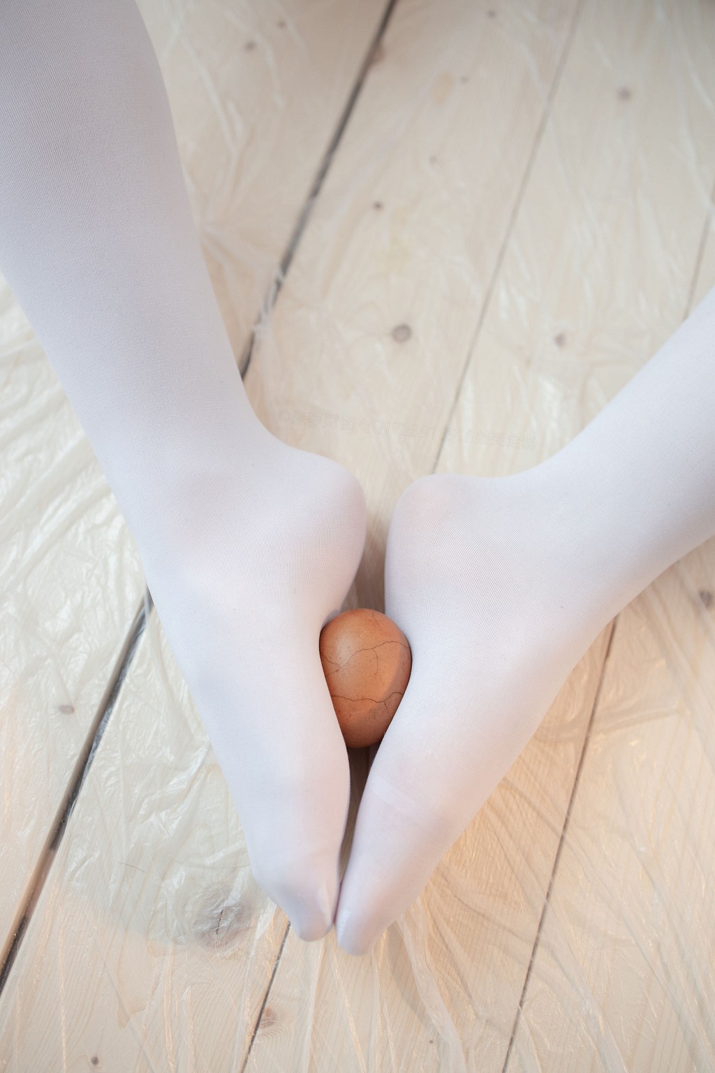 死库水束缚踩物50D白丝 [森萝财团] [X-048] 写真集[94P]