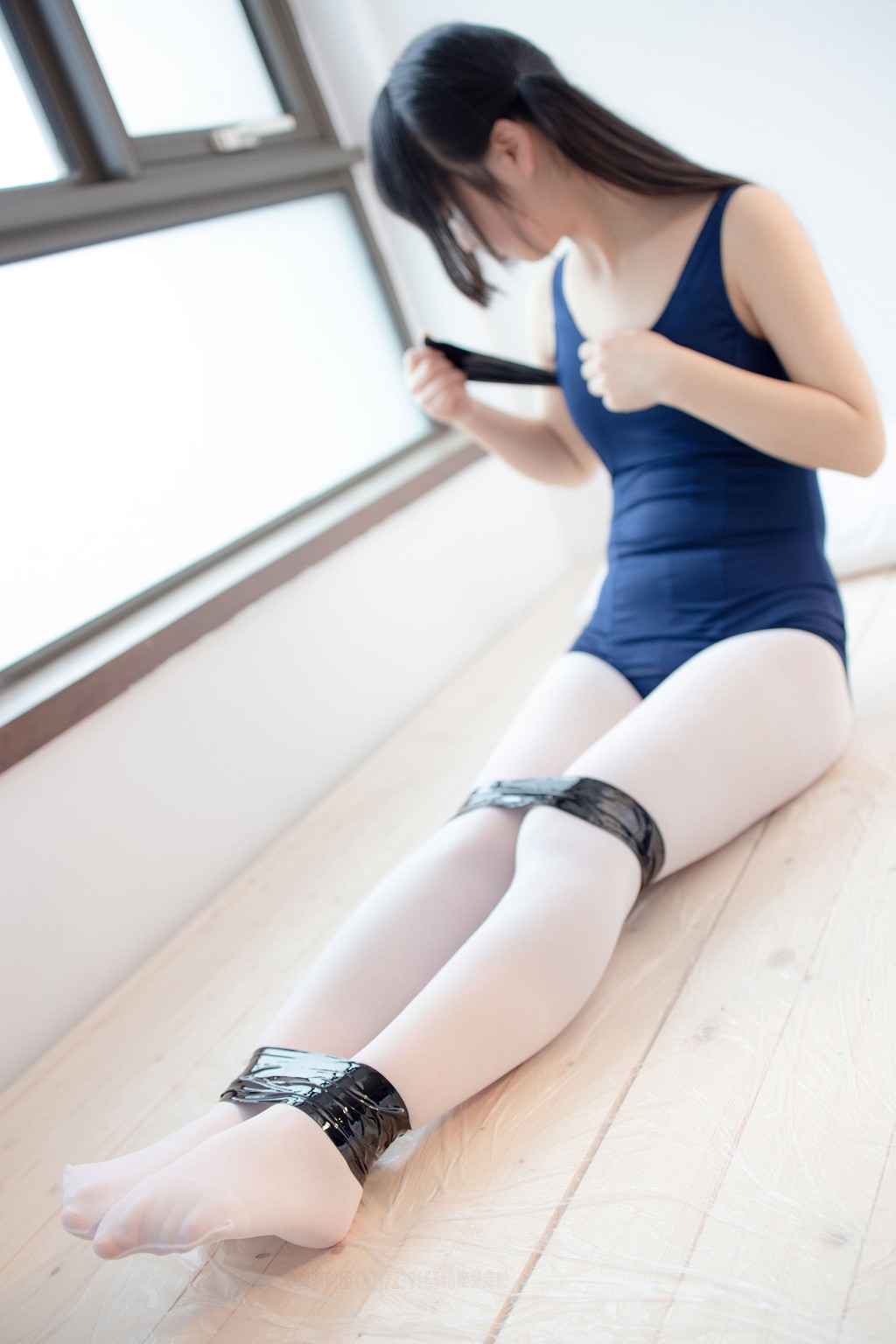 死库水束缚踩物50D白丝 [森萝财团] [X-048] 写真集[94P]