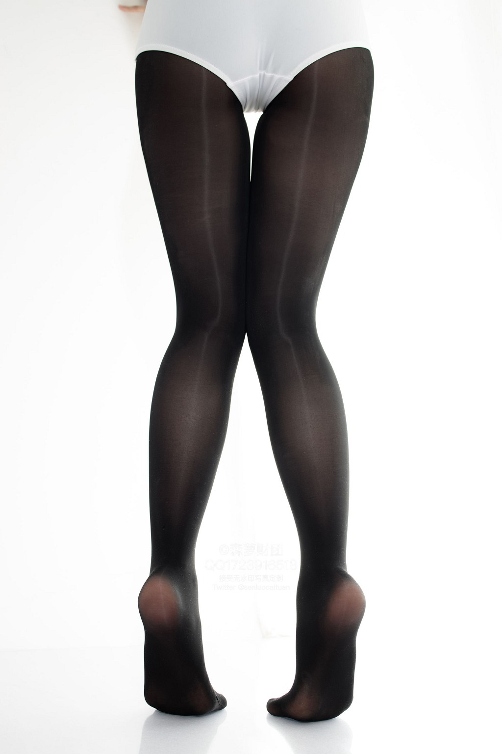 《白色死库水8D油亮黑丝》 [森萝财团] X-058 写真集[119P]